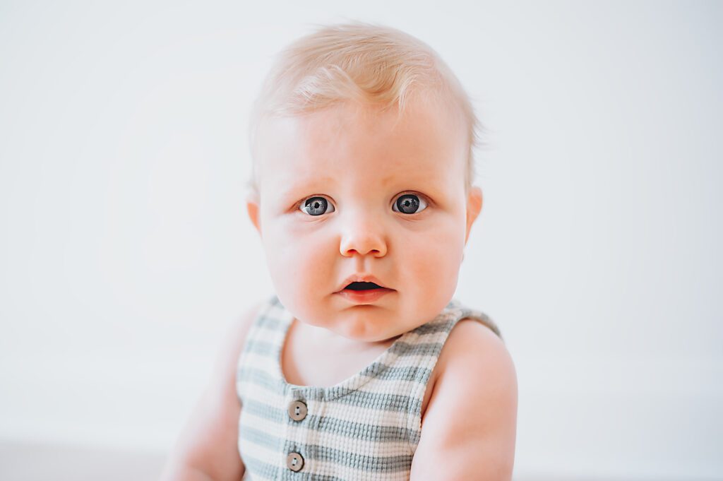 Fort Worth Baby Photography - baby looking